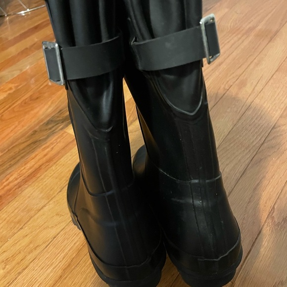 Black Mid Calf Rain Boots - Picture 3 of 4